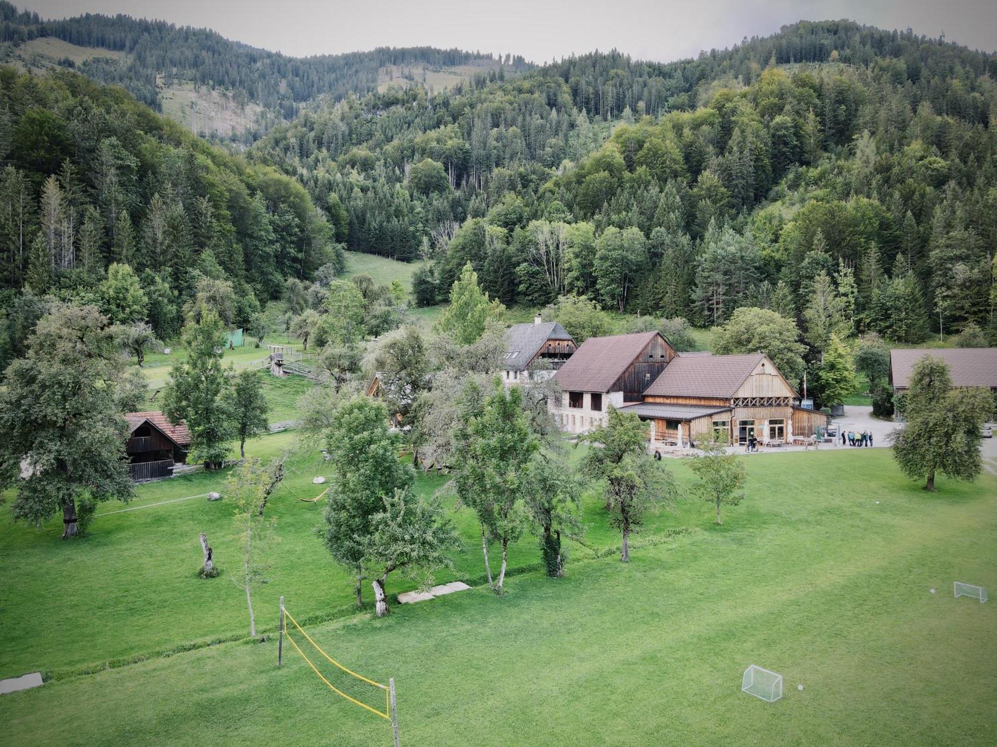 Rafting Camp Palfau Hostal Exterior foto