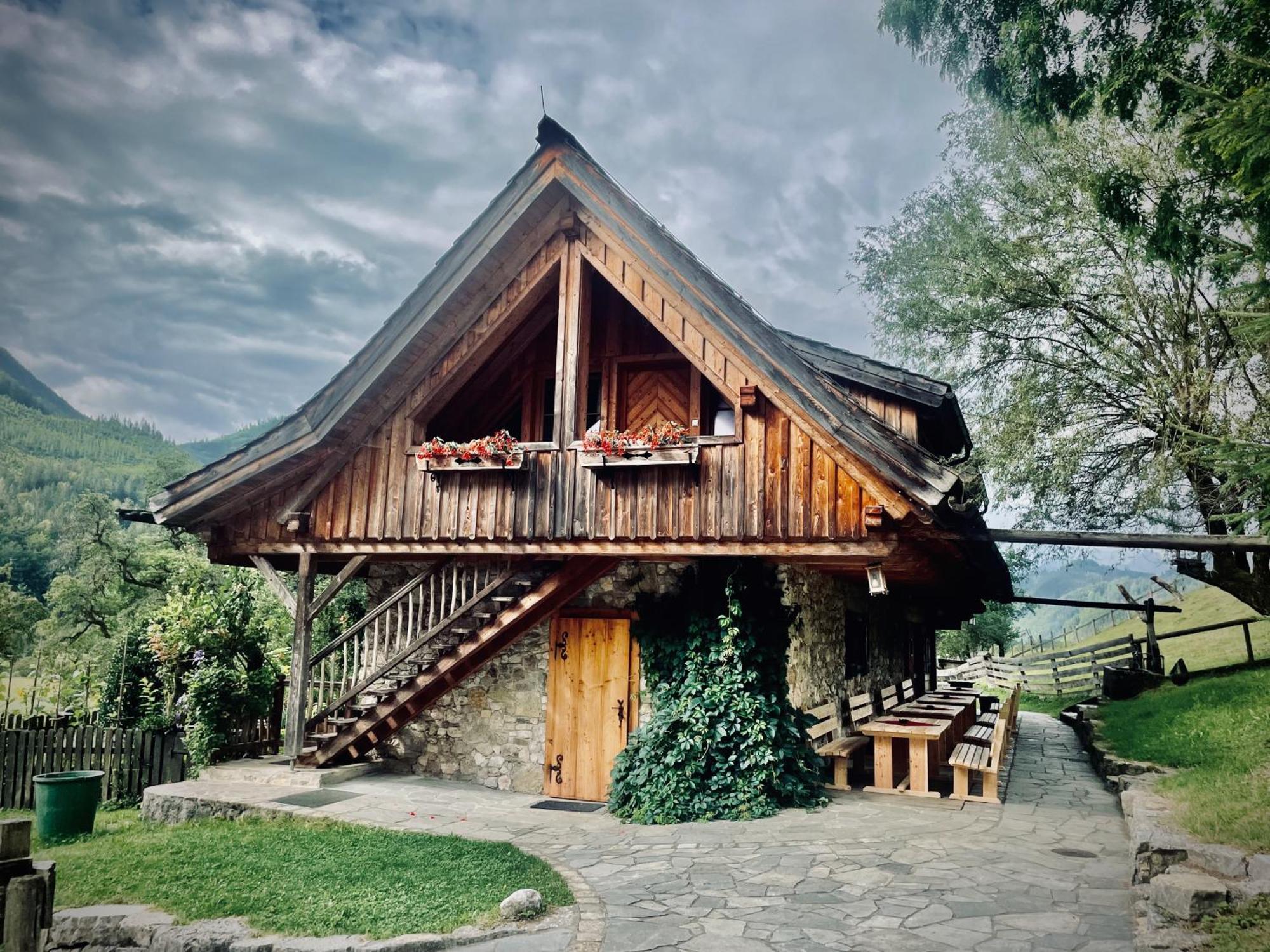 Rafting Camp Palfau Hostal Exterior foto